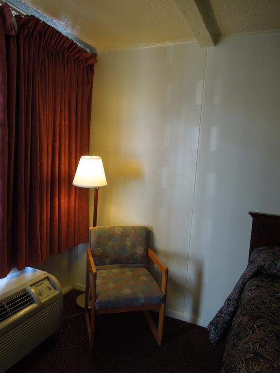 Sunshine Inn & Suites Вирджиния-Бич Экстерьер фото